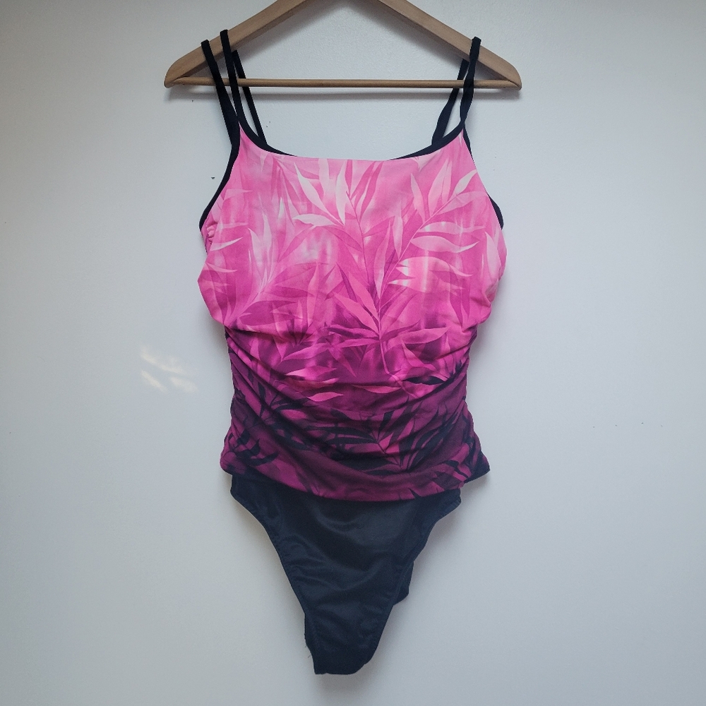 Miraclesuit Ombre One-Piece Swimsuit Size 16DD